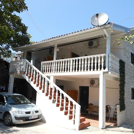 Apartments Vila San Kamenari Exterior photo